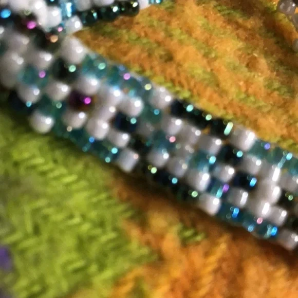 VINTAGE BEAD WORK BRACELET - Picture 3 of 6